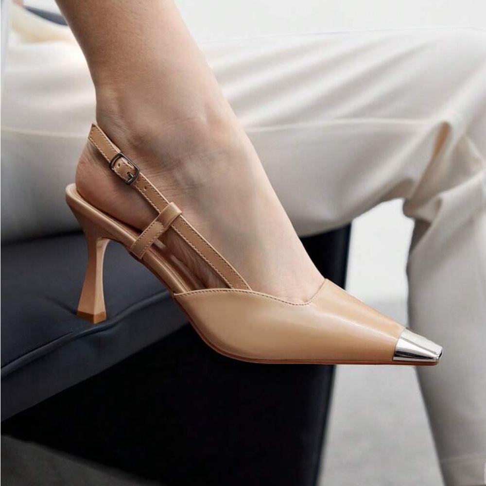 Cream beige heels with silver cap toe detail - Picture 4 of 8